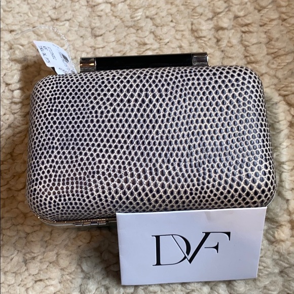 Chic Diane VonFurstenberg clutch. Brand New tag on - Picture 4 of 4